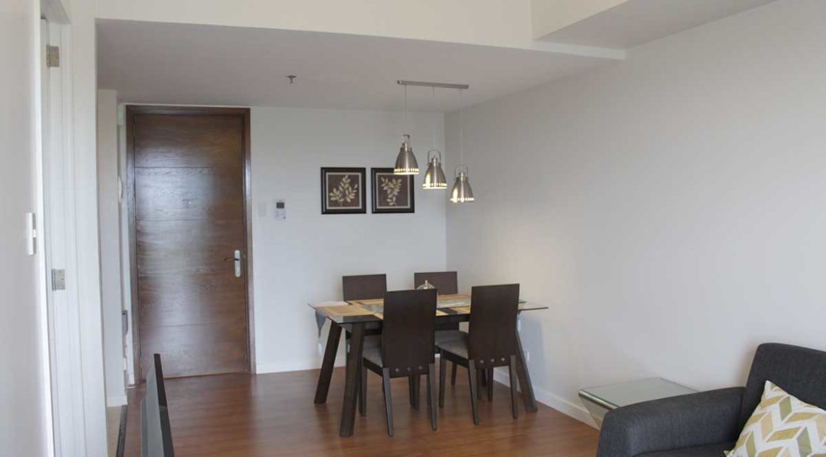 mp-1br-balcony-backview