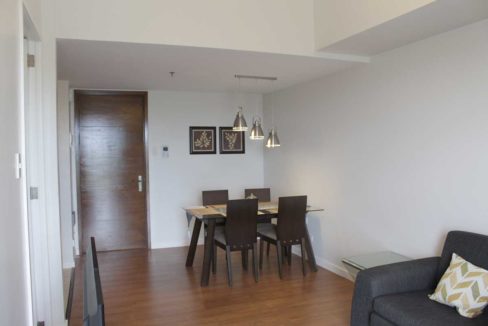 mp-1br-balcony-backview