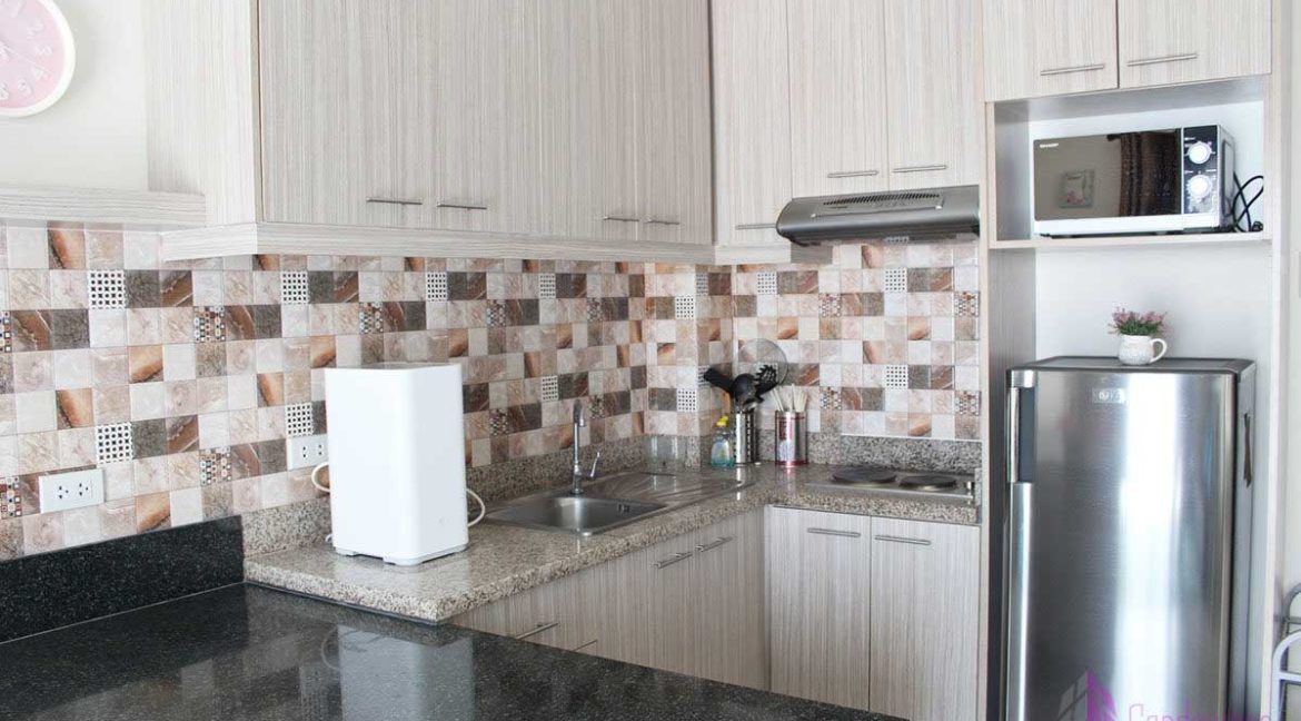 1br-marion-701-kitchen-1200x800