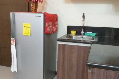 Azaleacondo-10-kitchen2-queen-1200x800