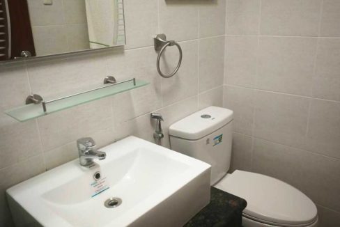 KAMPUTHAW-TRILLIUM-KTS01-bathroom2-1280x800