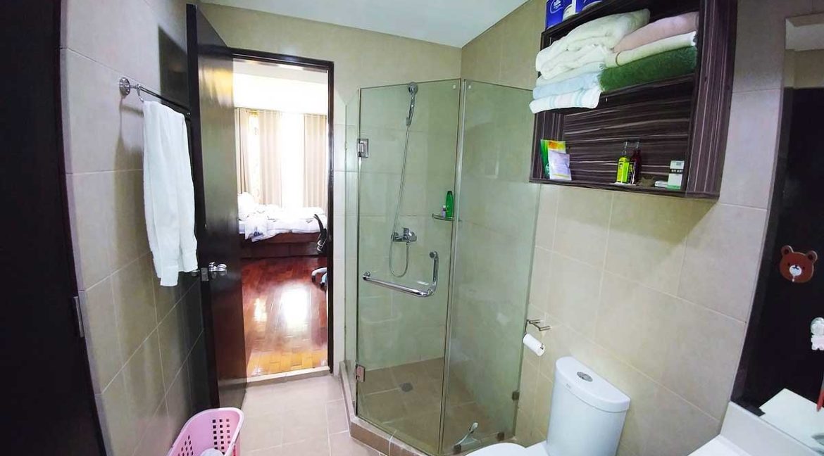 Lahug-Padgett-Place-LP201-Bathroom1-1200x800
