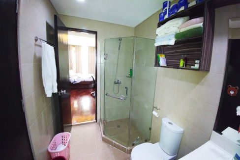 Lahug-Padgett-Place-LP201-Bathroom1-1200x800
