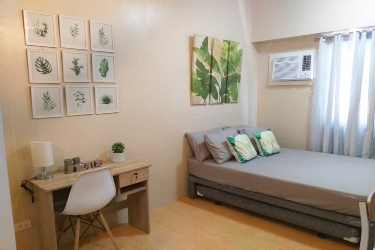 Studio Condo Flat for Rent | Persimmon Mabolo | Condonians