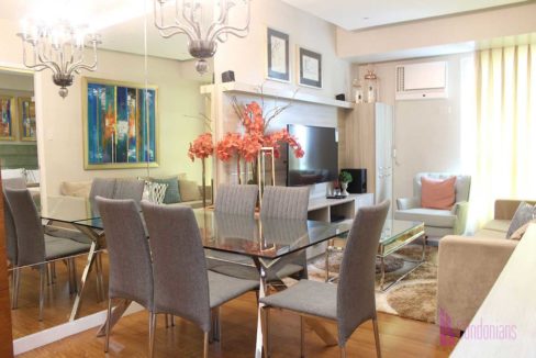 T1_1BR_222_dining-1200x800