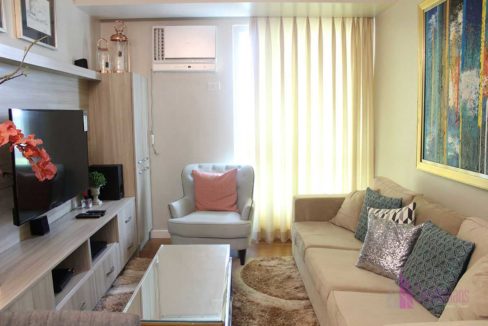 T1_1BR_222_living-1200x800
