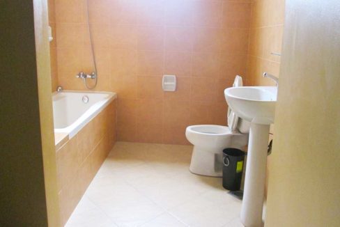 apartelles-bathroom2-1200x800