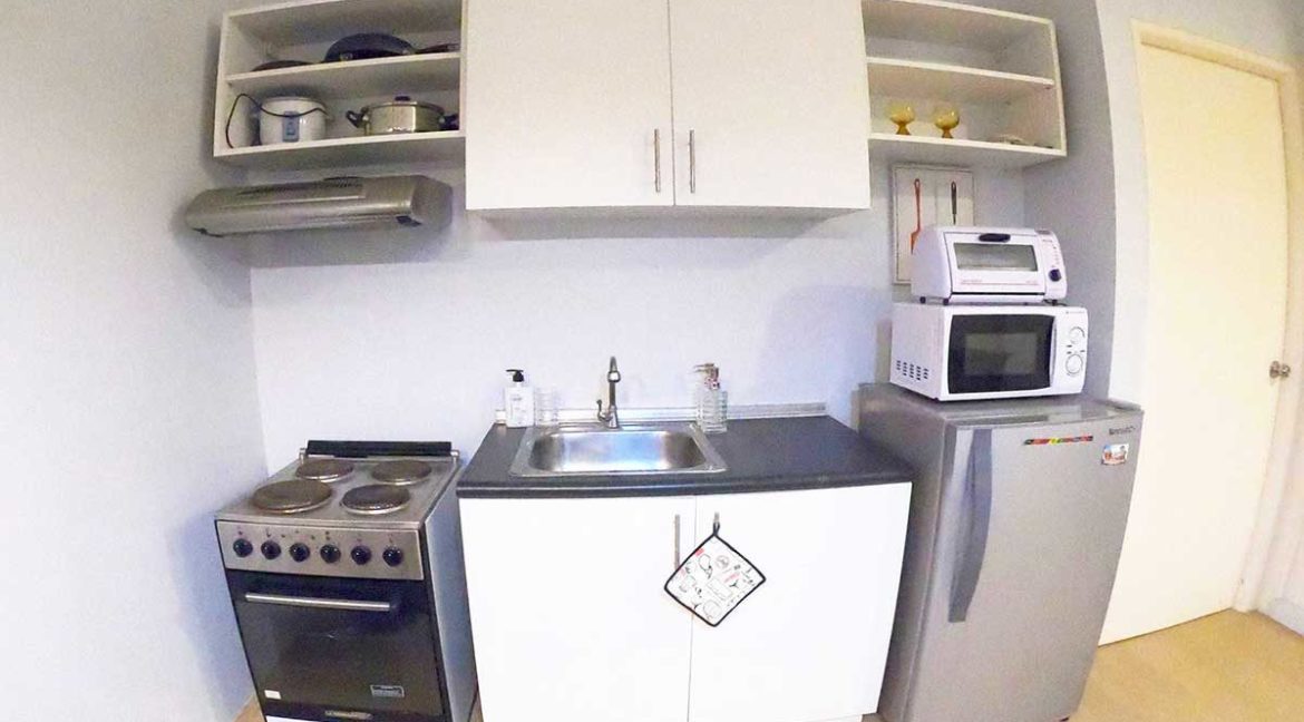 avidatower-amentiesfloor-1br-kitchen-1200x800