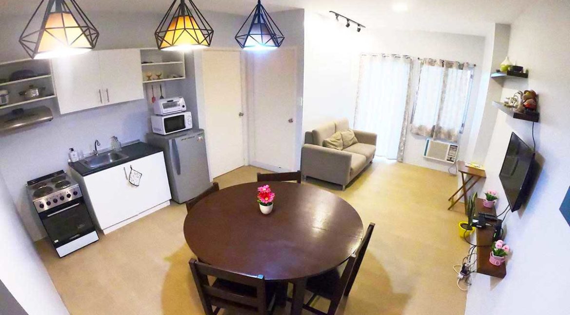 avidatower-amentiesfloor-1br-living-1200x800