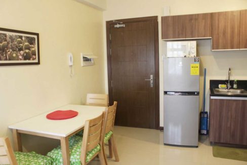 azalea-1br-jas-5th-dining-1200x800