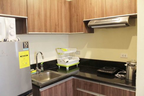 azalea-1br-jas-5th-kitchen-1200x800