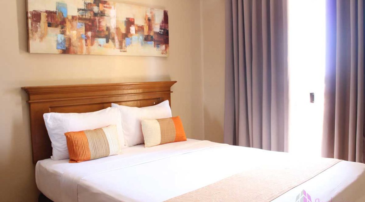 condotel-cebu-2br-apas-bed-1200x800