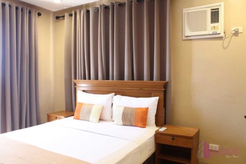 condotel-cebu-2br-apas-bed3-1200x800
