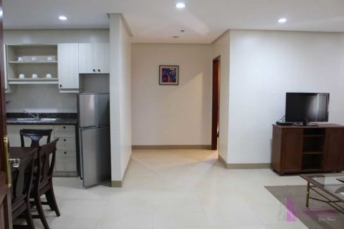condotel-cebu-2br-apas-living-1200x800
