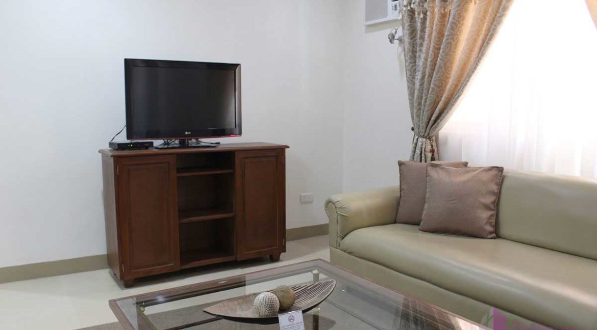 condotel-cebu-2br-apas-living4-1200x800