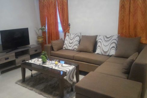 courtyard-2br-1-living-1200x800