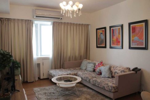 grand-cenia-1br-living-room-1200x800
