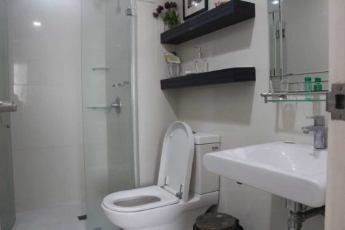 grand-cenia-1br-toiletbath-1200x800