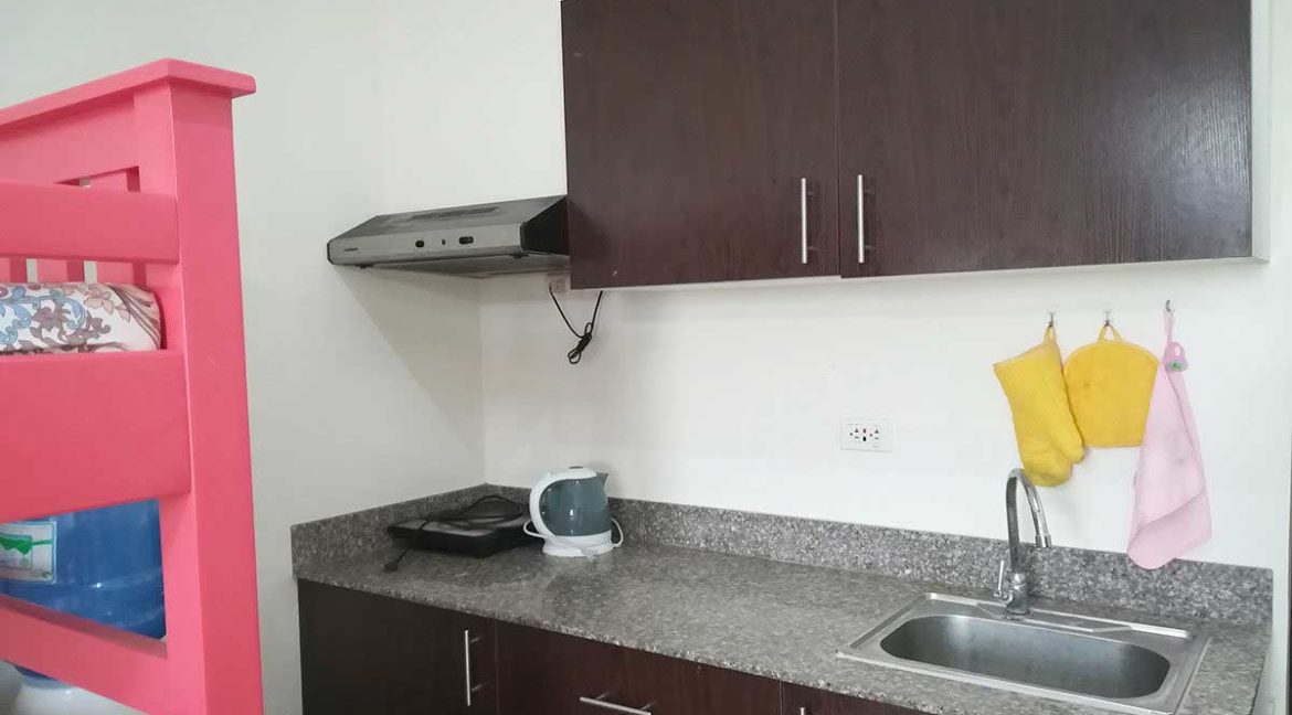 grand-towera-stu-5th-kitchen-1200x800