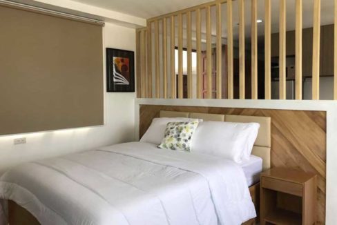 laguardiaflat2-1br-penthouse-bed-1200x800
