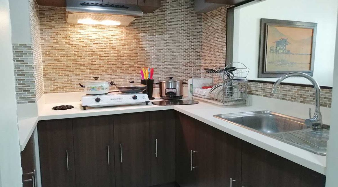 padgett-1br-stripebed-kitchen-1200x800