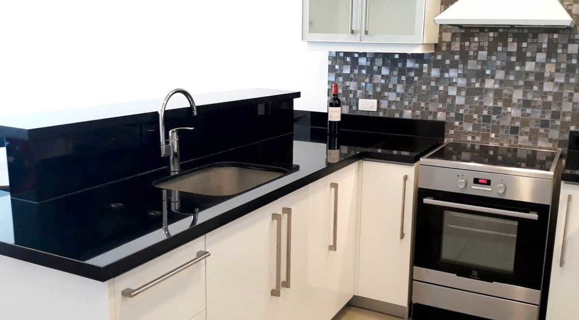 parkpoint-1br-75k-kitchen2-1200x800