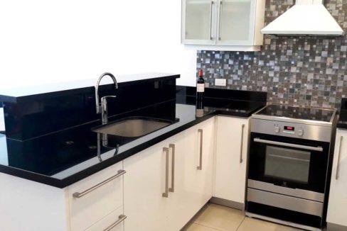parkpoint-1br-75k-kitchen2-1200x800