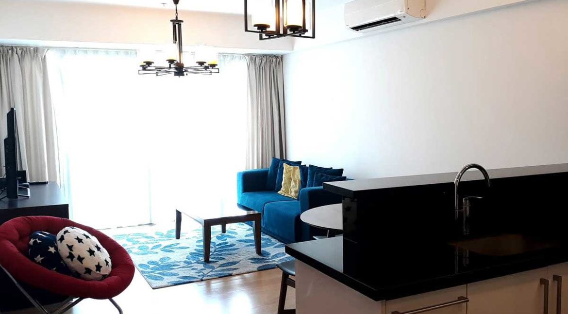 parkpoint-1br-75k-living-1200x800