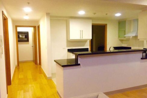 parkpoint-2br-129-kitchen-1200x800