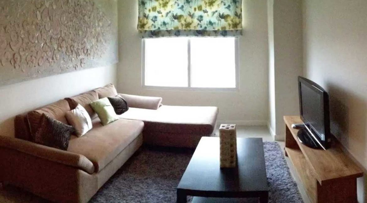 sedona-1br-beth-19th-living-1200x800