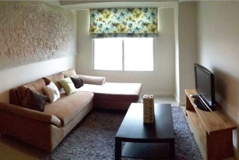 sedona-1br-beth-19th-living-1200x800