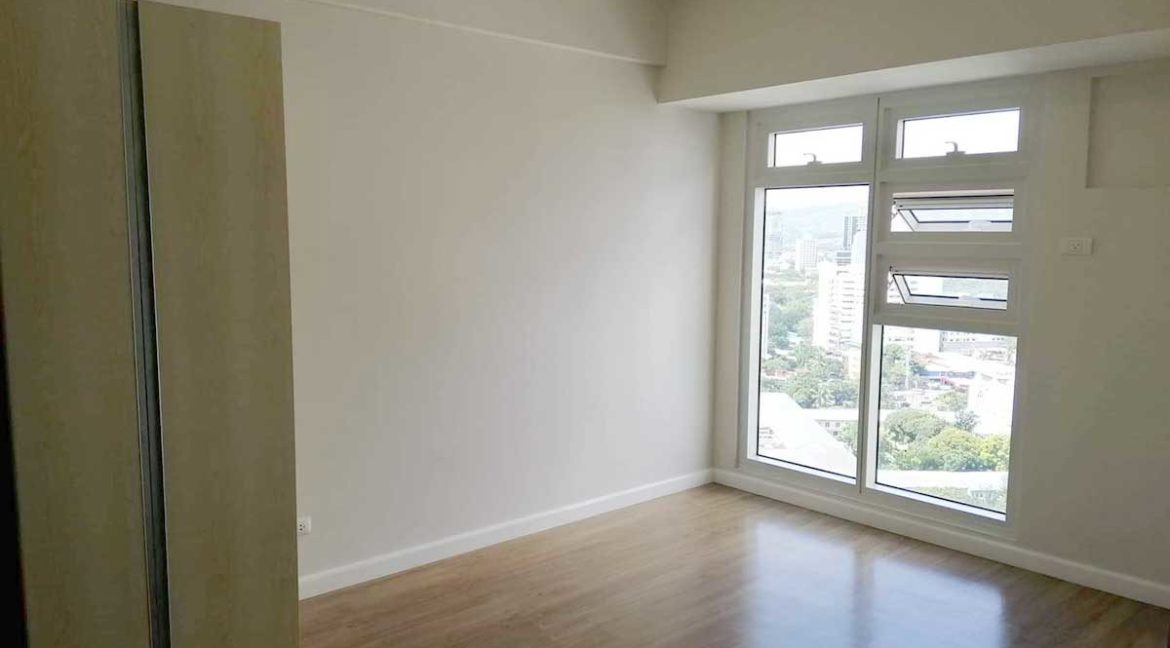 solinea-condo-resale-tower1-1-1200x800