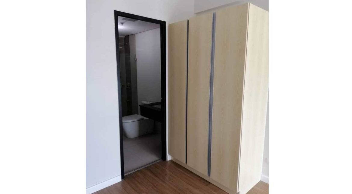 solinea-condo-resale-tower1-3-final-1200x800