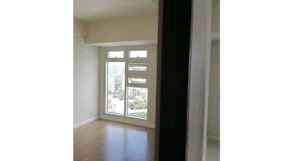 solinea-condo-resale-tower1-4-final-1200x800