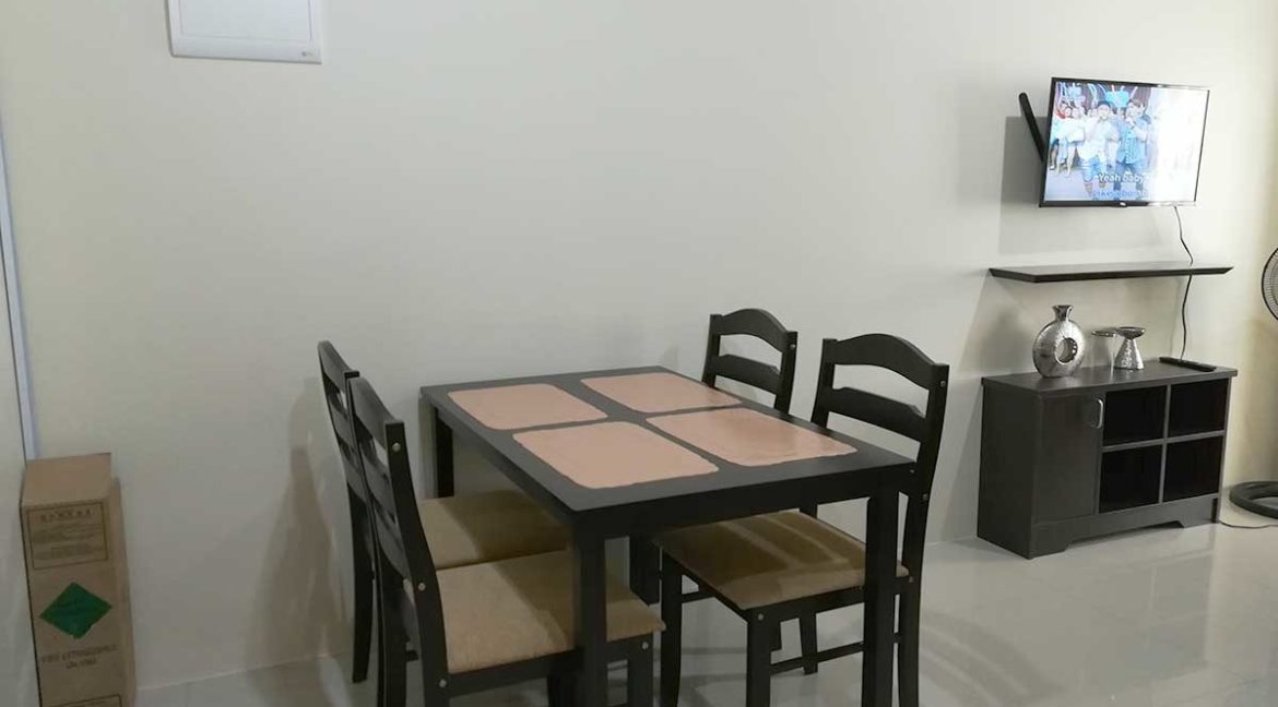 soltana-1br-9th-dining-1200x800