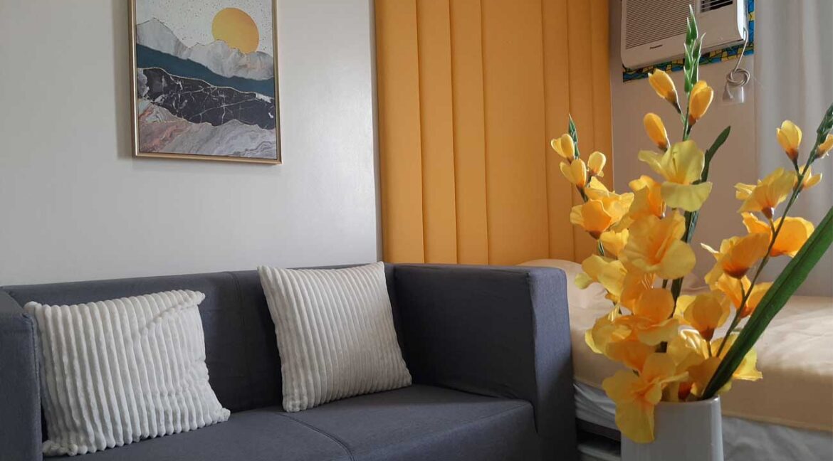 avida-atria-615-stu-sofa