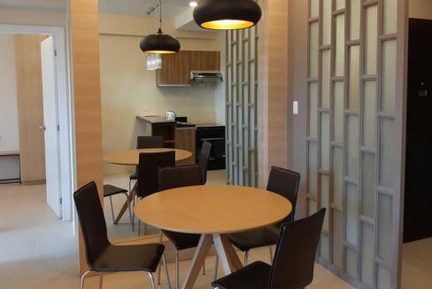 avida-atria-S1-1br-715-dining