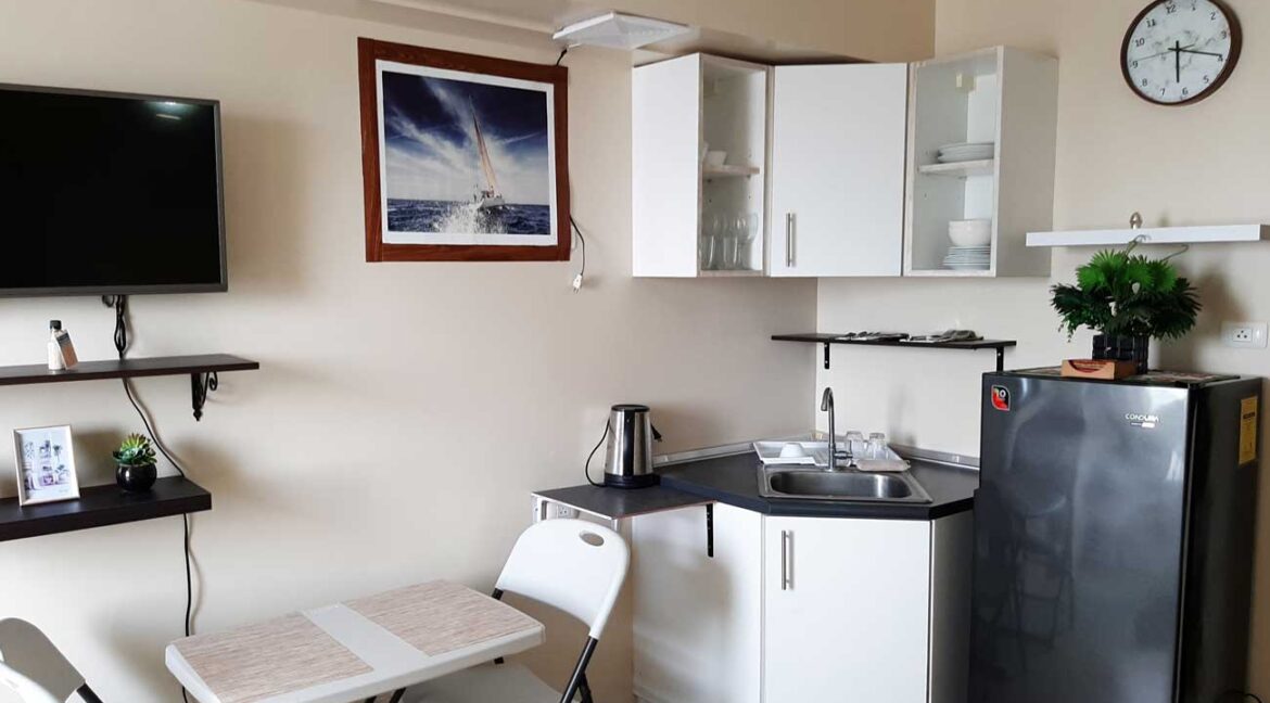 avida-atria-stu-1017-kitchen