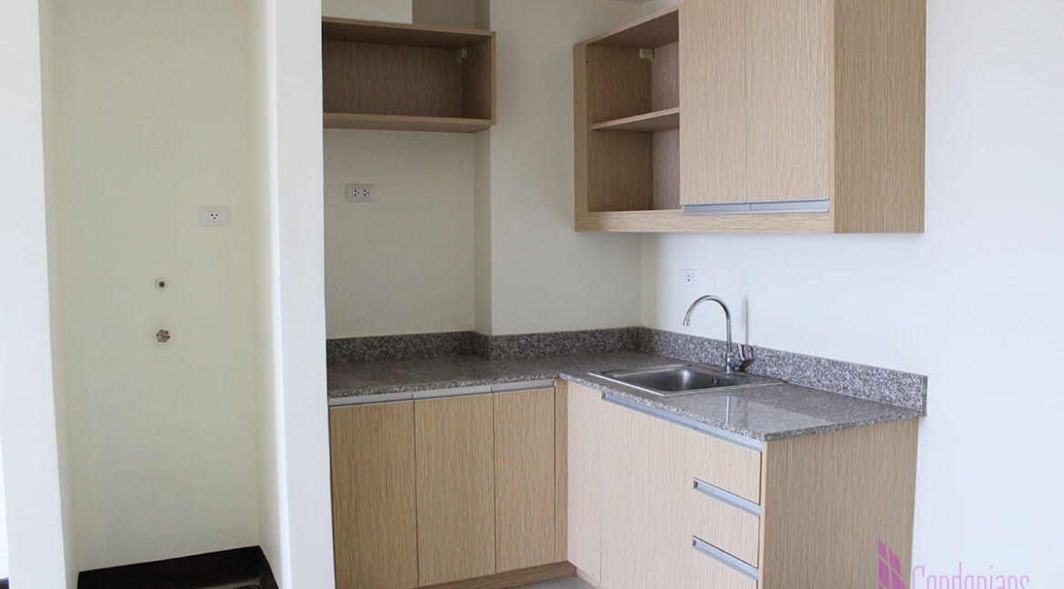 1BR_Grandresidences_kitchen