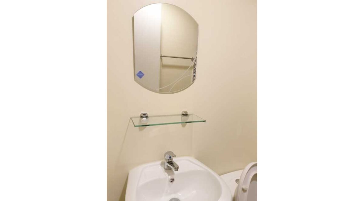 riala-stu-vrgie-15k-toilet&bath