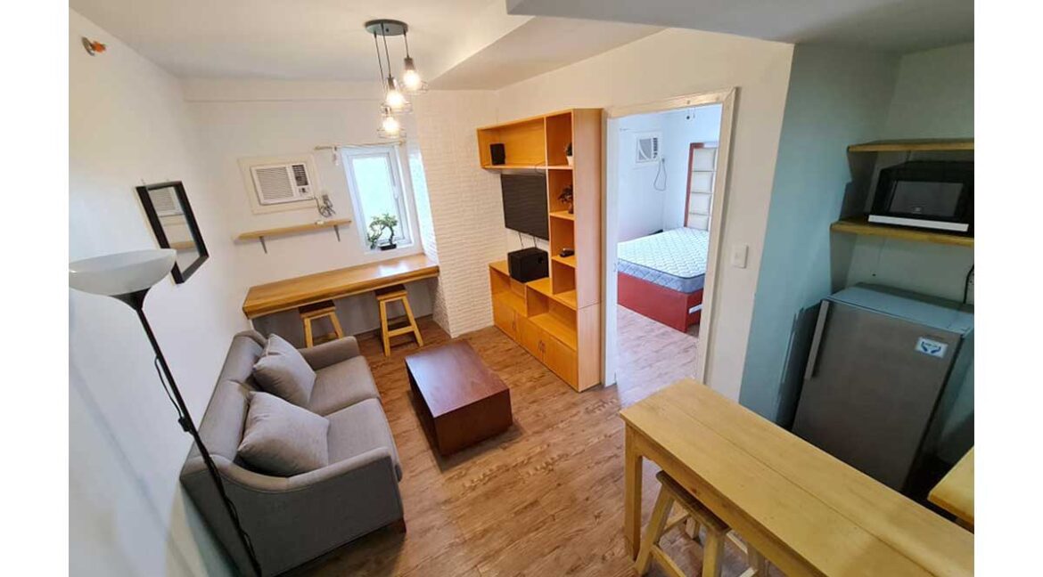 amani-1br-grce-living