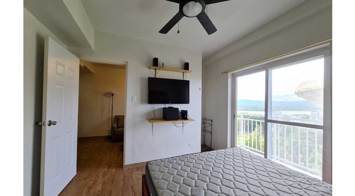 amani-1br-grce-room
