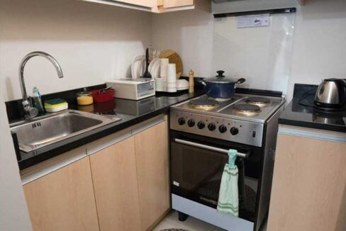 solinea-rent-2br-jiniel-kitchen