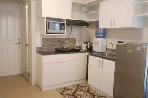 avida-tower-stu-354-kitchen