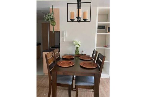 solinea-1br-jas-rent-dining