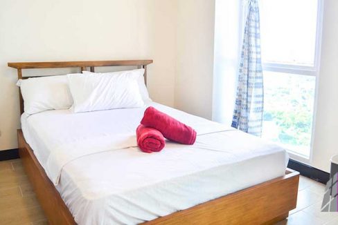 rent-8-newtown-mactan-studio-36-1