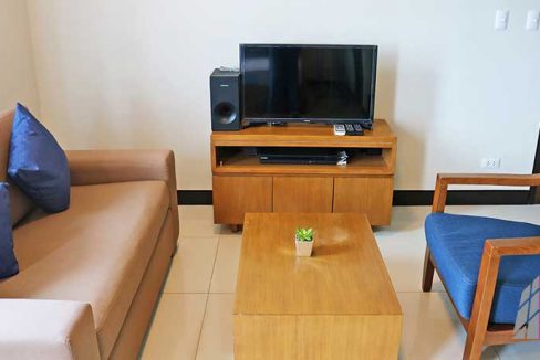 rent-8-newtown-mactan-studio-36-2