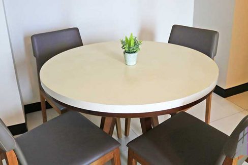 rent-8-newtown-mactan-studio-36-3