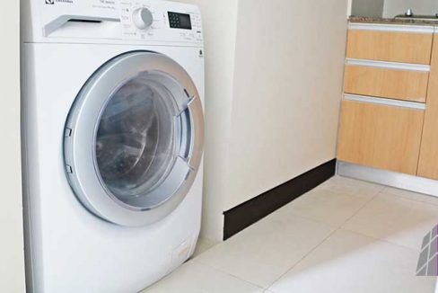 rent-8-newtown-mactan-studio-7