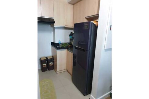 50-rent-Solinea-2BR-7-kitchen1